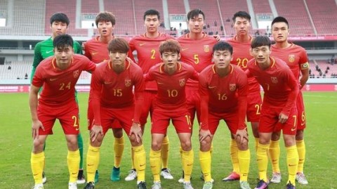 中俄足球碰撞！国足2-2莫斯科斯巴达