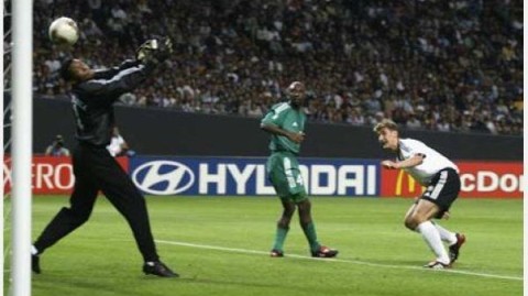 补时绝杀+VAR改命！梅西两送助攻导演神剧本，迈阿密国际2-1险胜阿特拉斯取开门红