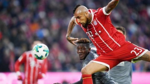 3-0，拜仁3连胜+6分优势领跑，凯恩无敌双响炮，格雷茨卡利剑出鞘