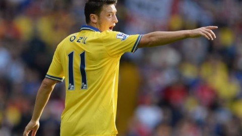 2026年3月7日足总杯16强阿森纳险胜曼斯菲尔德，马杜埃凯与埃泽建功助枪手惊险晋级8强