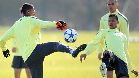 女足沈梦露归来：354天漫长等待，那膝盖上的疤痕是勇气的勋章