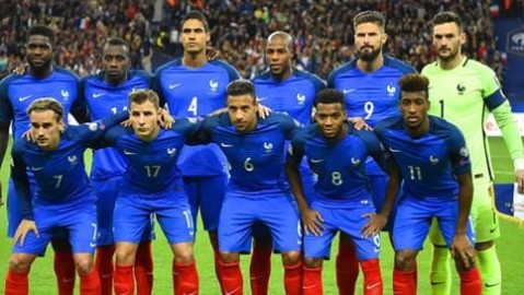 法国0-0丹麦：世界杯首场闷平，两队默契携手出线