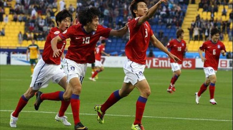 亚洲杯韩国3-1巴林：李刚仁双响黄仁范传射导演开门红