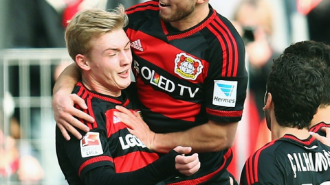 03月15日德甲第26轮汉堡vs科隆：人民公园球场的六分生死战，汉堡残阵防线竟成最大杀器！