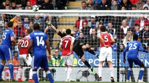 范尼首秀开门红！莱斯特城主场4-1横扫热刺，伊希纳乔传射建功